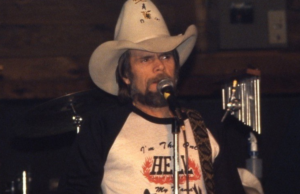 The Untold Story of Johnny Paycheck: Bandmates & Friends Share Insights on His Outlaw Country Legacy